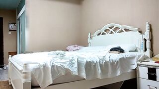 肉丝饥渴骚妇激情大战四眼男主管